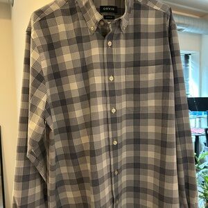 Orvis Men's Navy and White Checkered Shirt